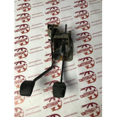 Блок педалей Ford Connect 2002-2013 7T162450LC